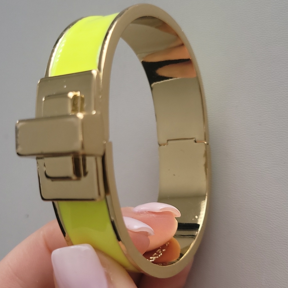 BCBG bracelet - Picture 3 of 4